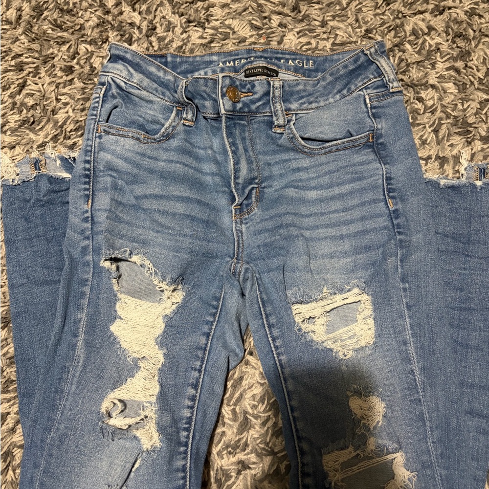 American Eagle Outfitters Women's Light Blue Ripped Skinny Jeans